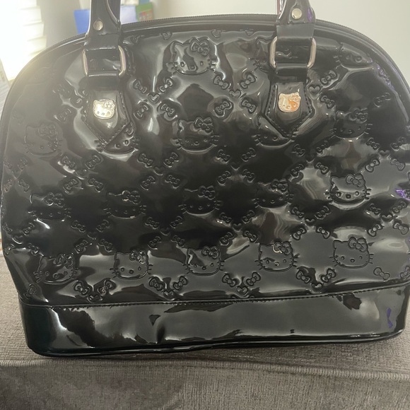 Hello Kitty x Loungefly - Picture 2 of 4